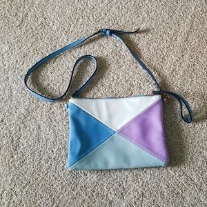 Crossbody/wristlet bag